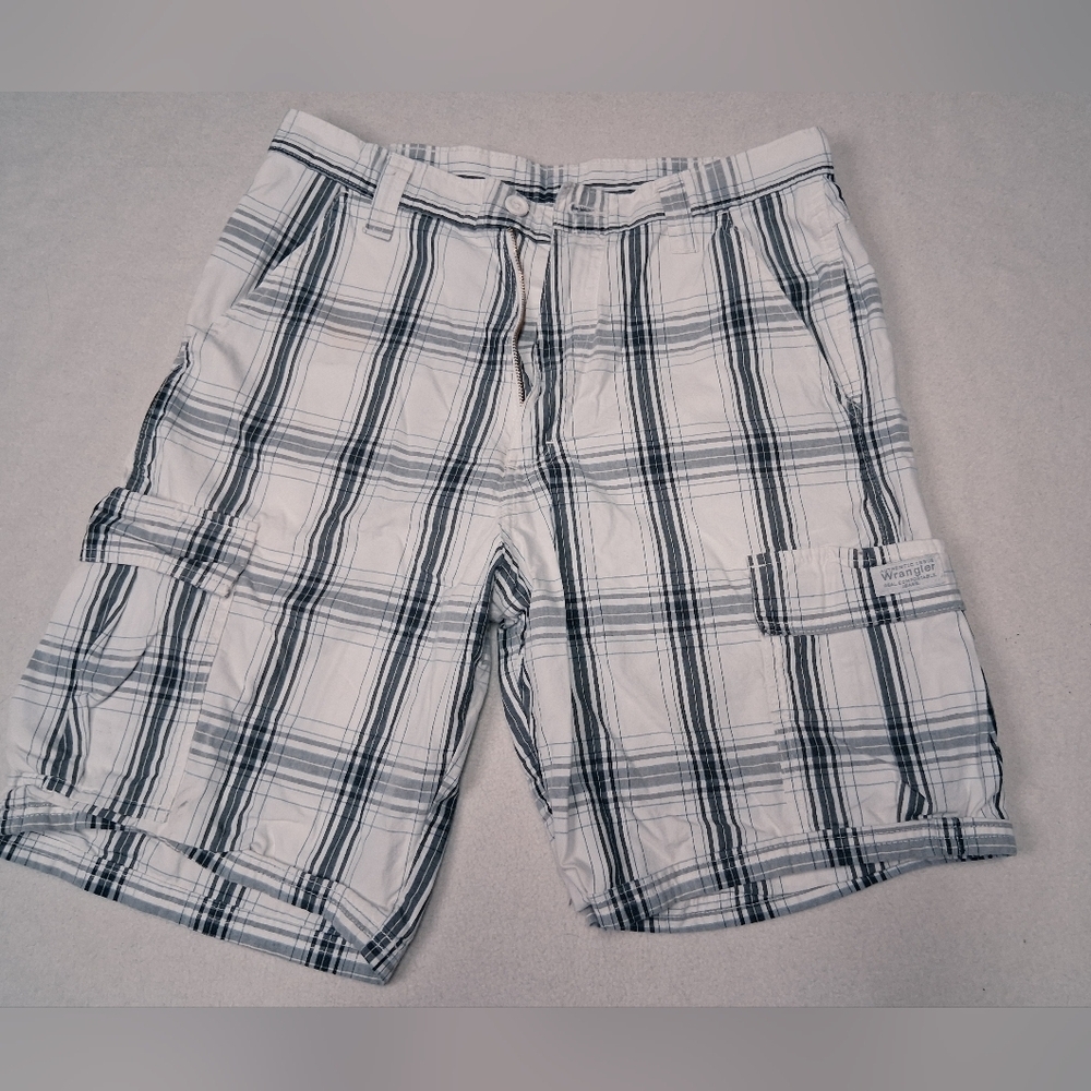Wrangler Men's Plaid Cargo Shorts - Black and White